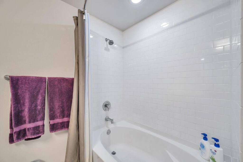 3 Min To Dt And Amalie Arena - Cozy 1br - Pool Appartement